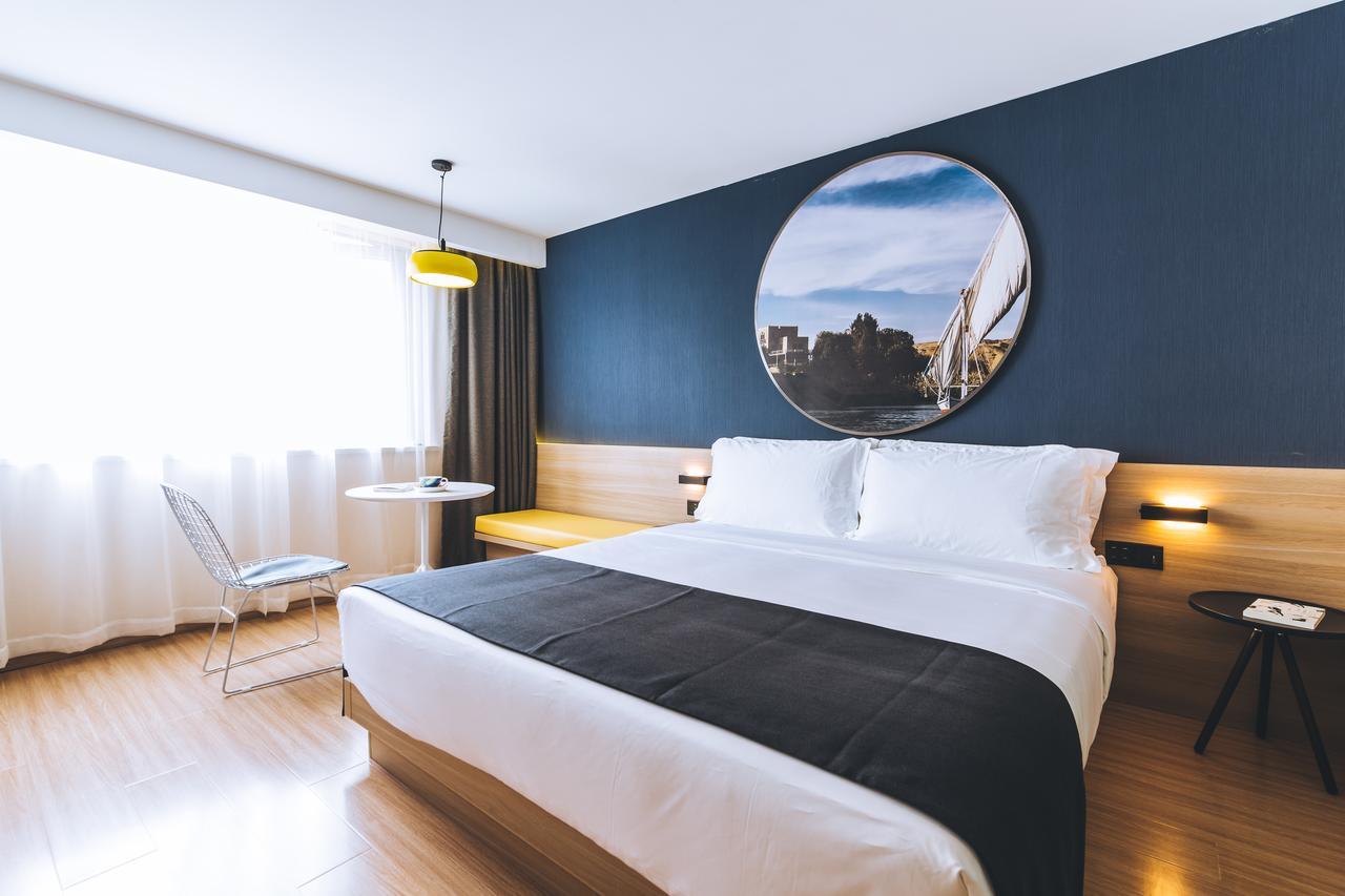 Atour Qing Pu Stadium Hotel 4*
